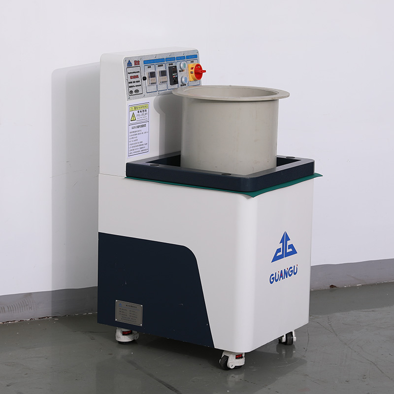 金屬會(huì)發(fā)霉嗎？磁力拋光機(jī)輕松解決